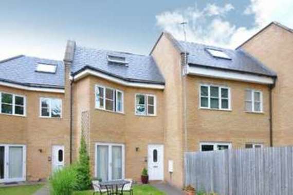 4 bedroom Terraced f...